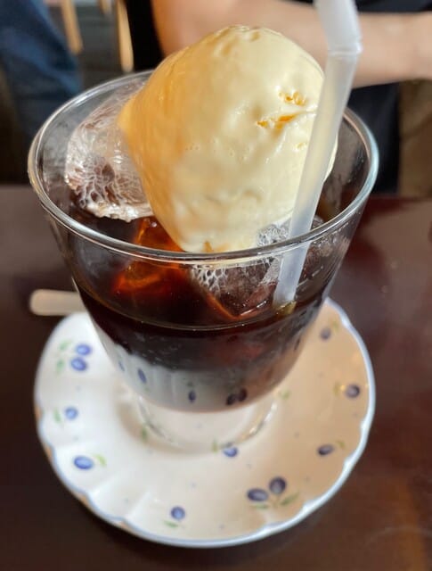 Sansaki-zaka cafe