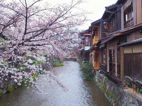 Gion Shirakawa